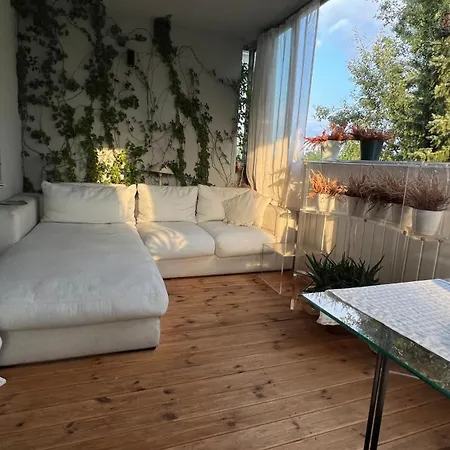 Azyl W Apartamencie Augusta Проживание в семье *