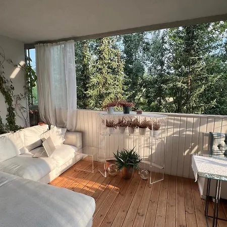Azyl W Apartamencie Augusta בית אירוח *